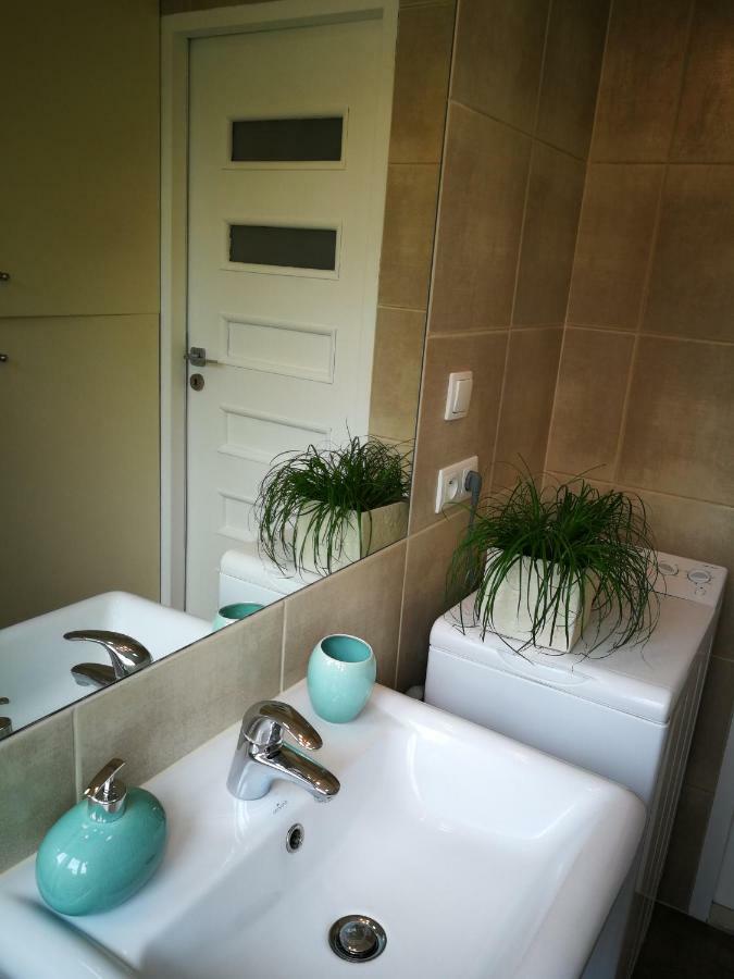 Lemon Tree Apartment Вроцлав Екстериор снимка